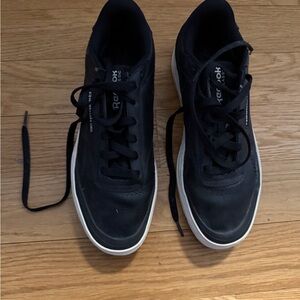 Reebok Women’s Black Sneakers